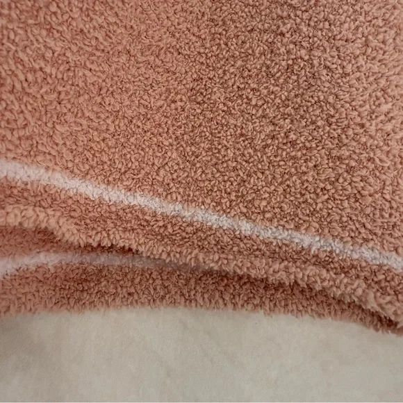 Barefoot Dreams Blush Pink Sweater and Shorts Set - Picture 4 of 16